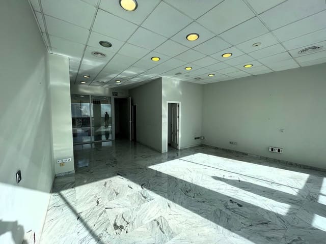Kontor til leie i Ricardo Soriano, Marbella - € 2 000 (Ref: 9838349)