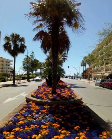 Local Comercial en Huerta Nueva, Estepona en venta - 1.050.000 € (Ref: 9838355)