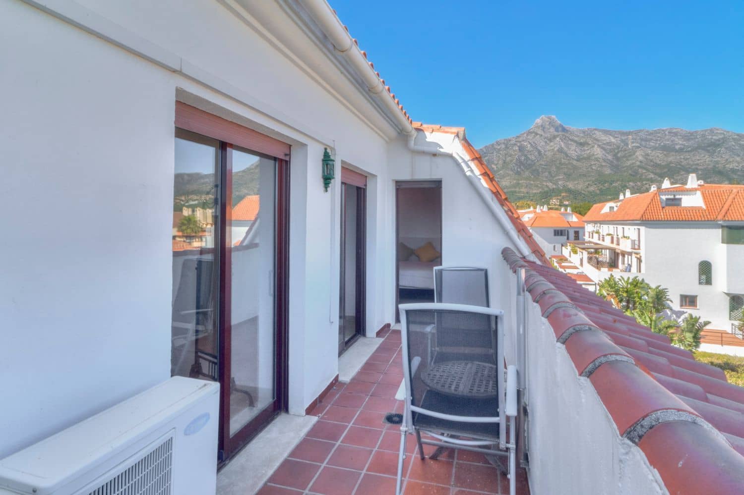 3 bedroom Apartment for sale in Marbella with pool garage - € 845,000 (Ref: 9838775)