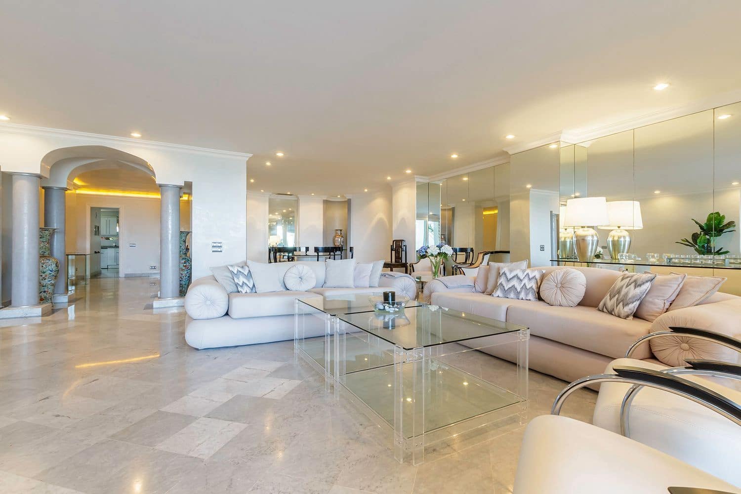3 bedroom Apartment for sale in Puerto Banus with pool garage - € 5,100,000 (Ref: 9864074)