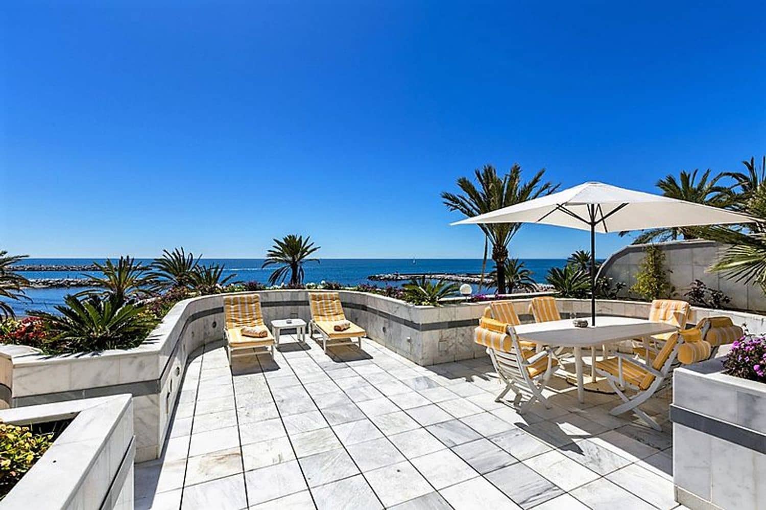 3 bedroom Apartment for sale in Puerto Banus with pool garage - € 5,100,000 (Ref: 9864074)