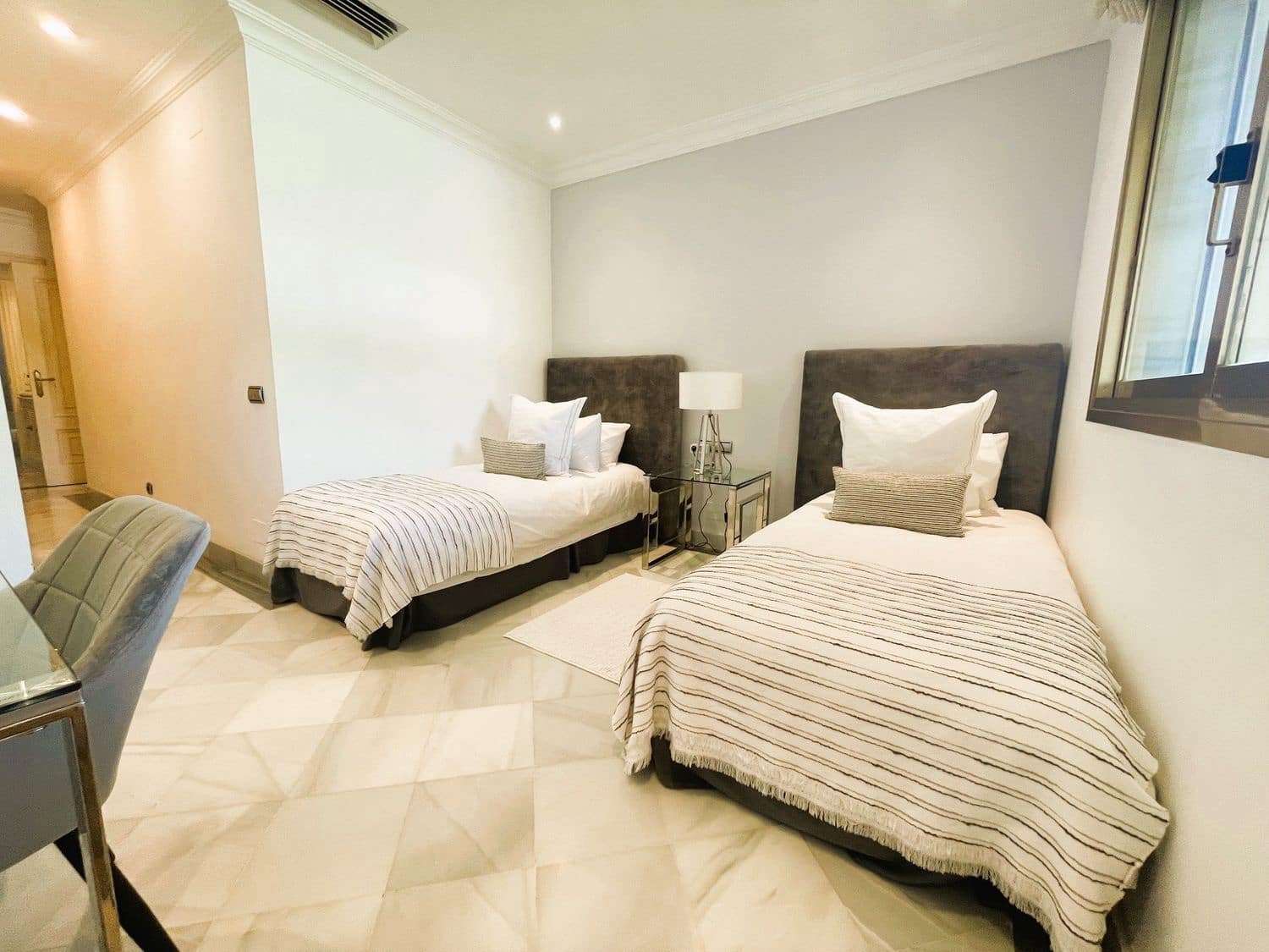 3 bedroom Apartment for sale in Puerto Banus with pool garage - € 5,100,000 (Ref: 9864074)