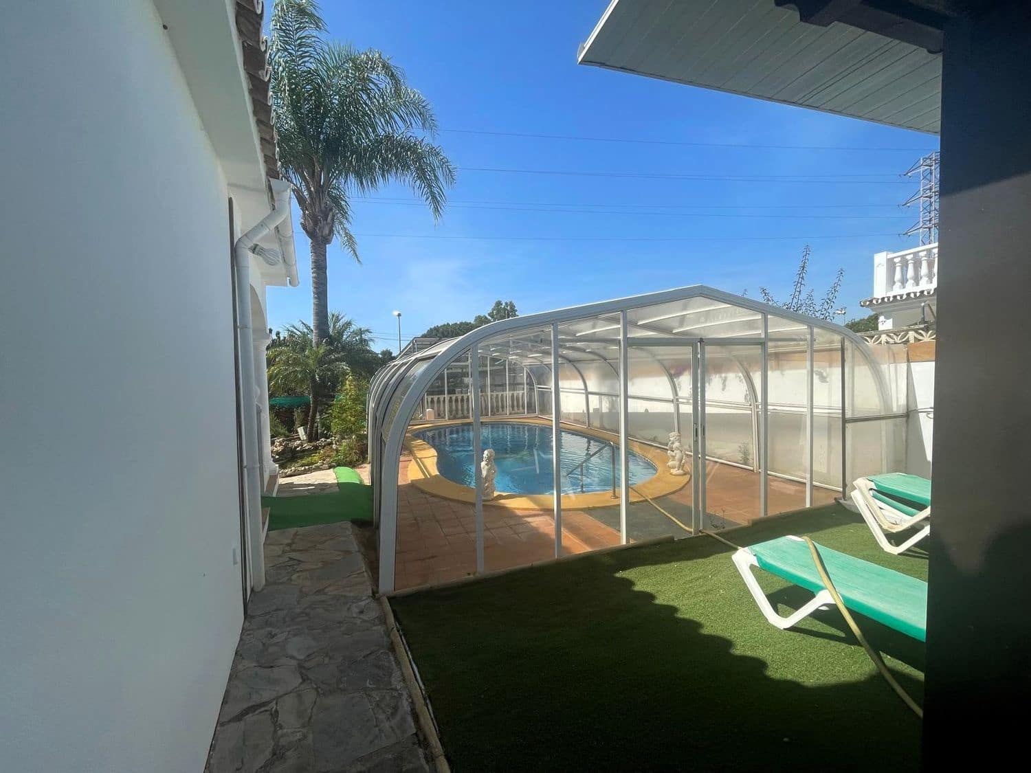 4 quarto Moradia para venda em Marbella com piscina garagem - 1 190 000 € (Ref: 9864075)