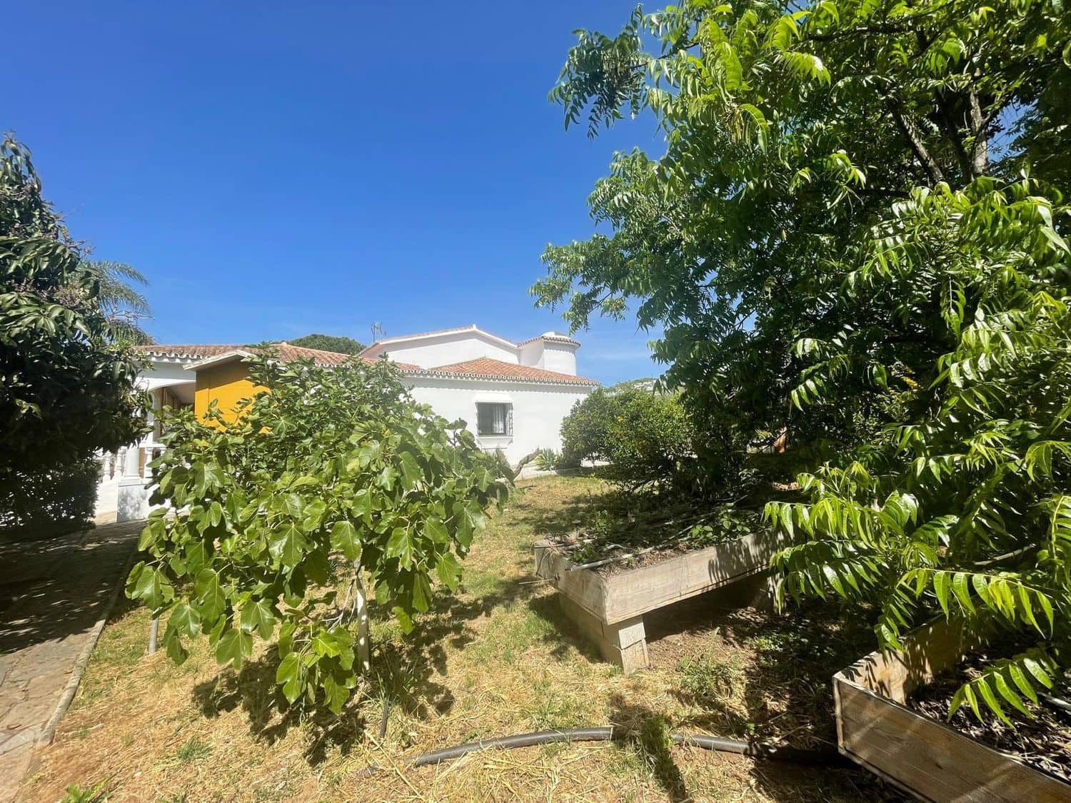 4 quarto Moradia para venda em Marbella com piscina garagem - 1 190 000 € (Ref: 9864075)