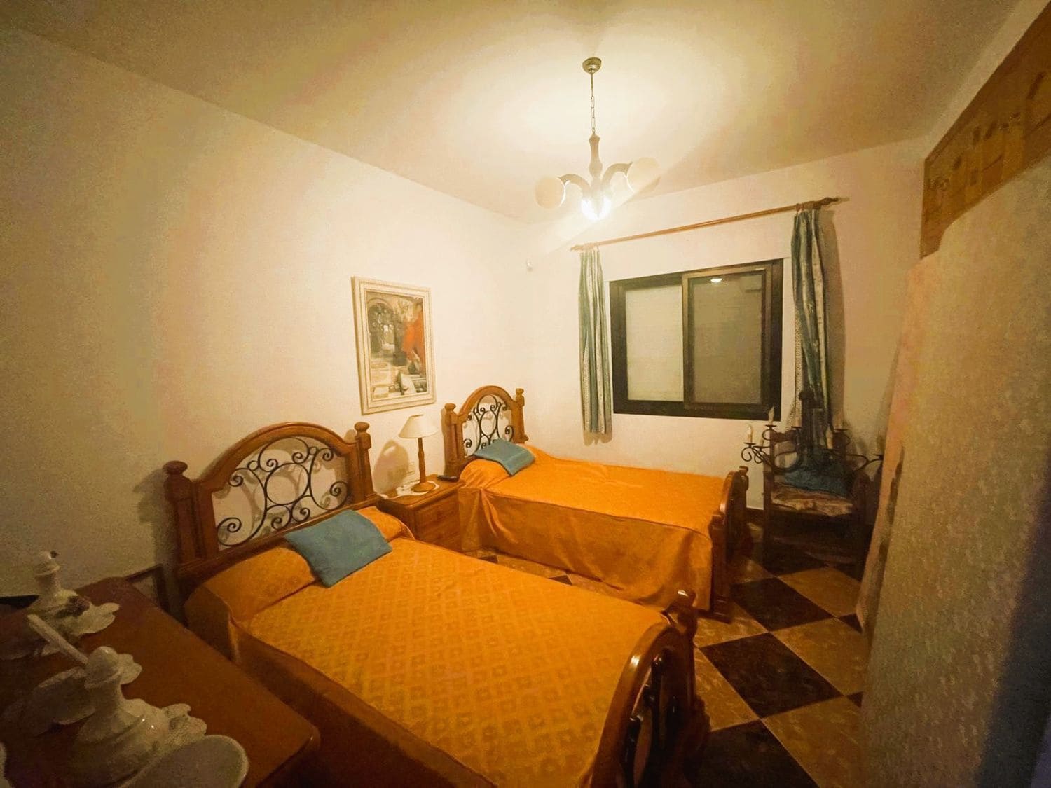 4 quarto Moradia para venda em Marbella com piscina garagem - 1 190 000 € (Ref: 9864075)
