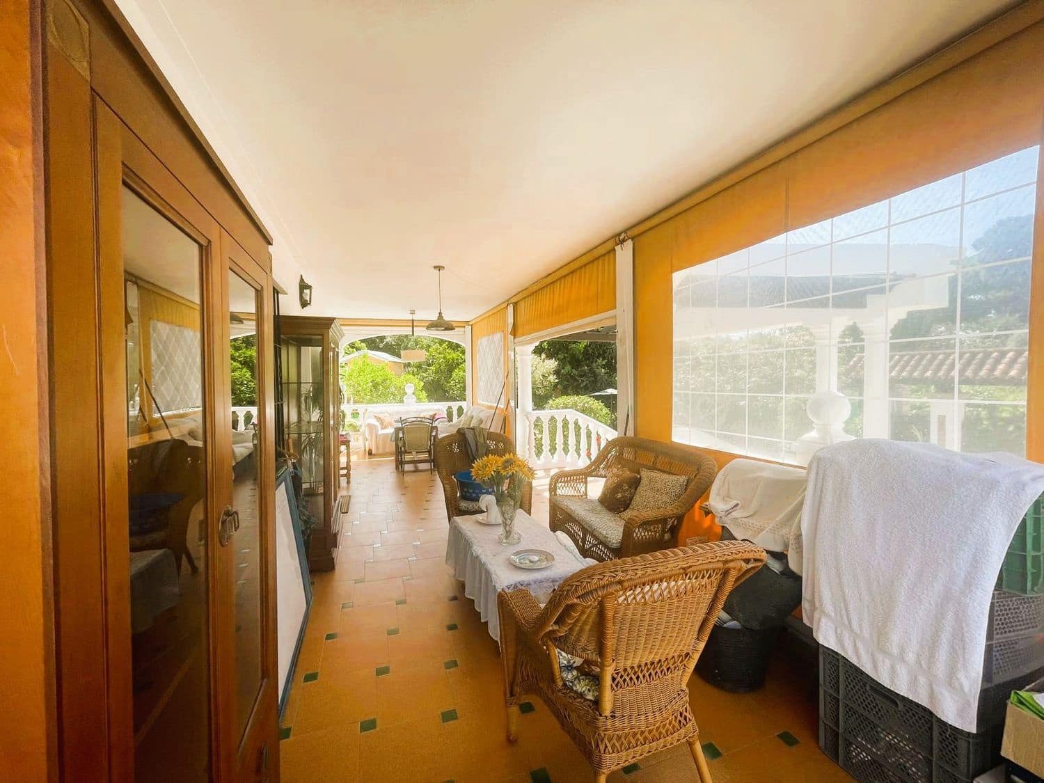4 quarto Moradia para venda em Marbella com piscina garagem - 1 190 000 € (Ref: 9864075)