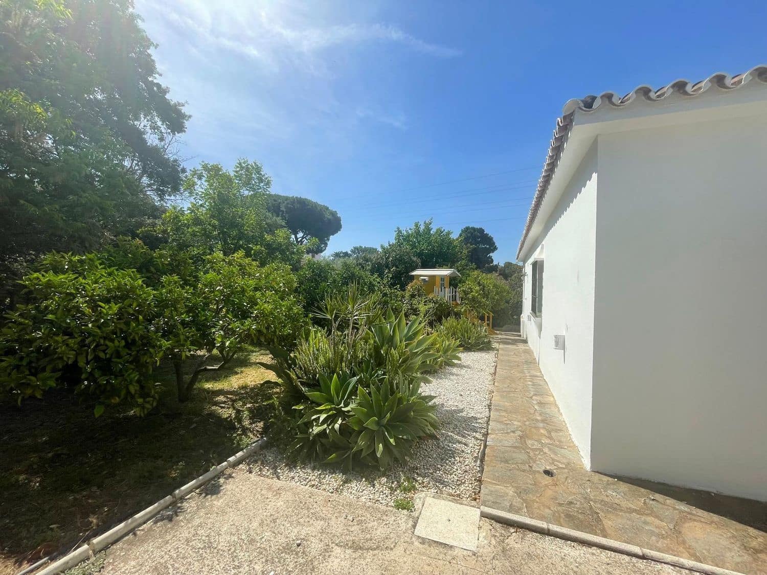 4 quarto Moradia para venda em Marbella com piscina garagem - 1 190 000 € (Ref: 9864075)