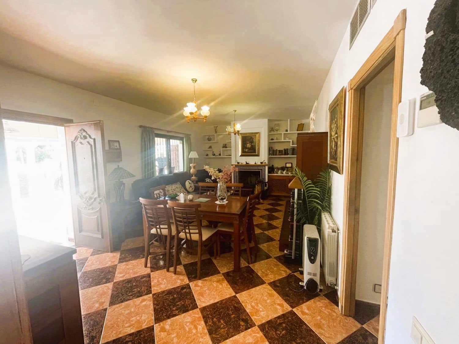 4 quarto Moradia para venda em Marbella com piscina garagem - 1 190 000 € (Ref: 9864075)