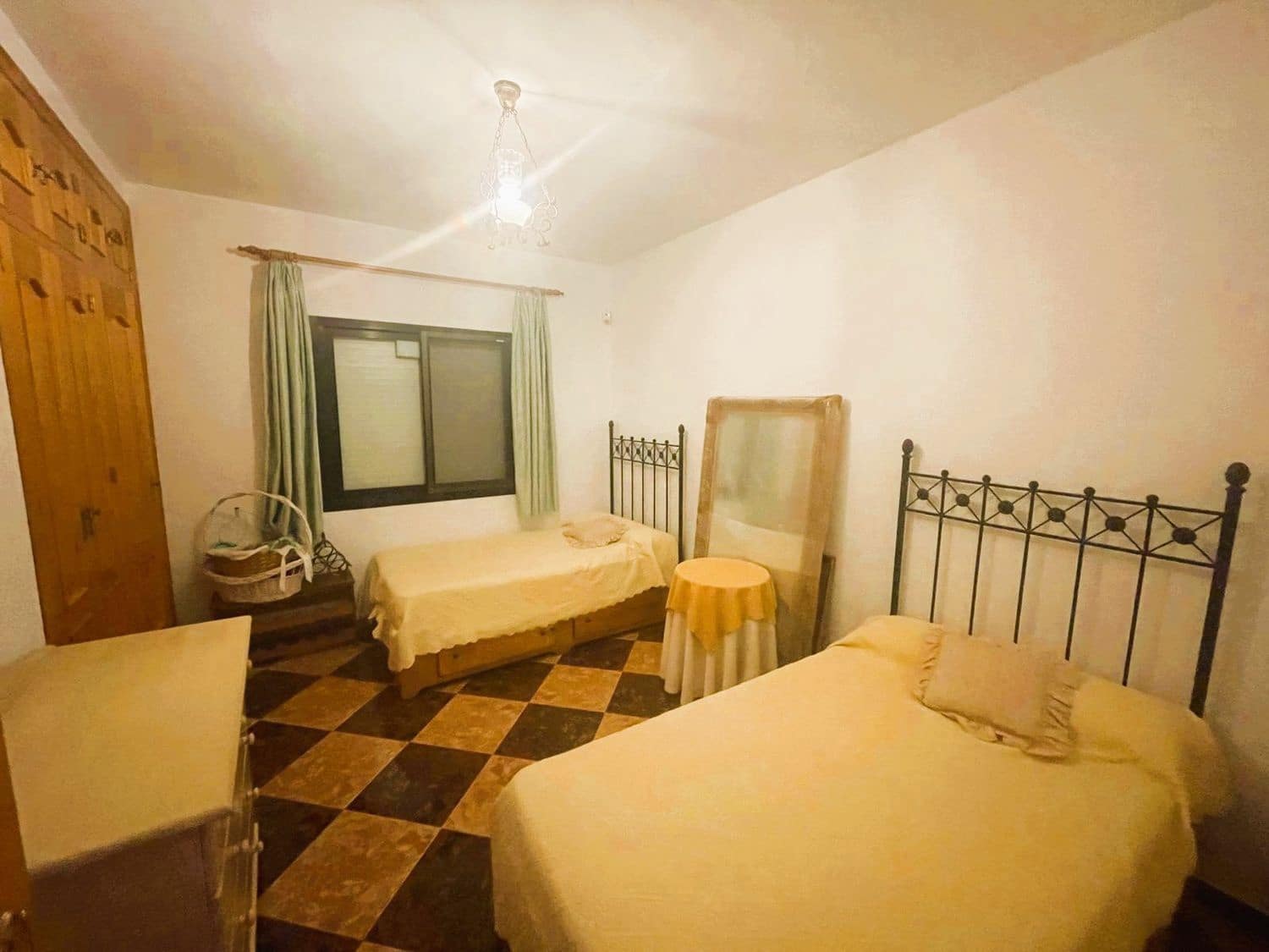 4 quarto Moradia para venda em Marbella com piscina garagem - 1 190 000 € (Ref: 9864075)