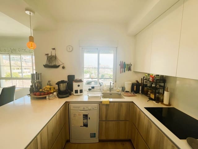 3 sovrum Lägenhet till salu i Centro, Estepona med garage - 495 000 € (Ref: 9893722)