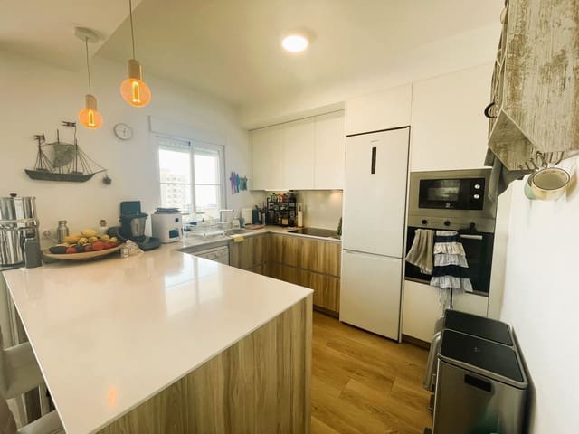 3 sovrum Lägenhet till salu i Centro, Estepona med garage - 495 000 € (Ref: 9893722)