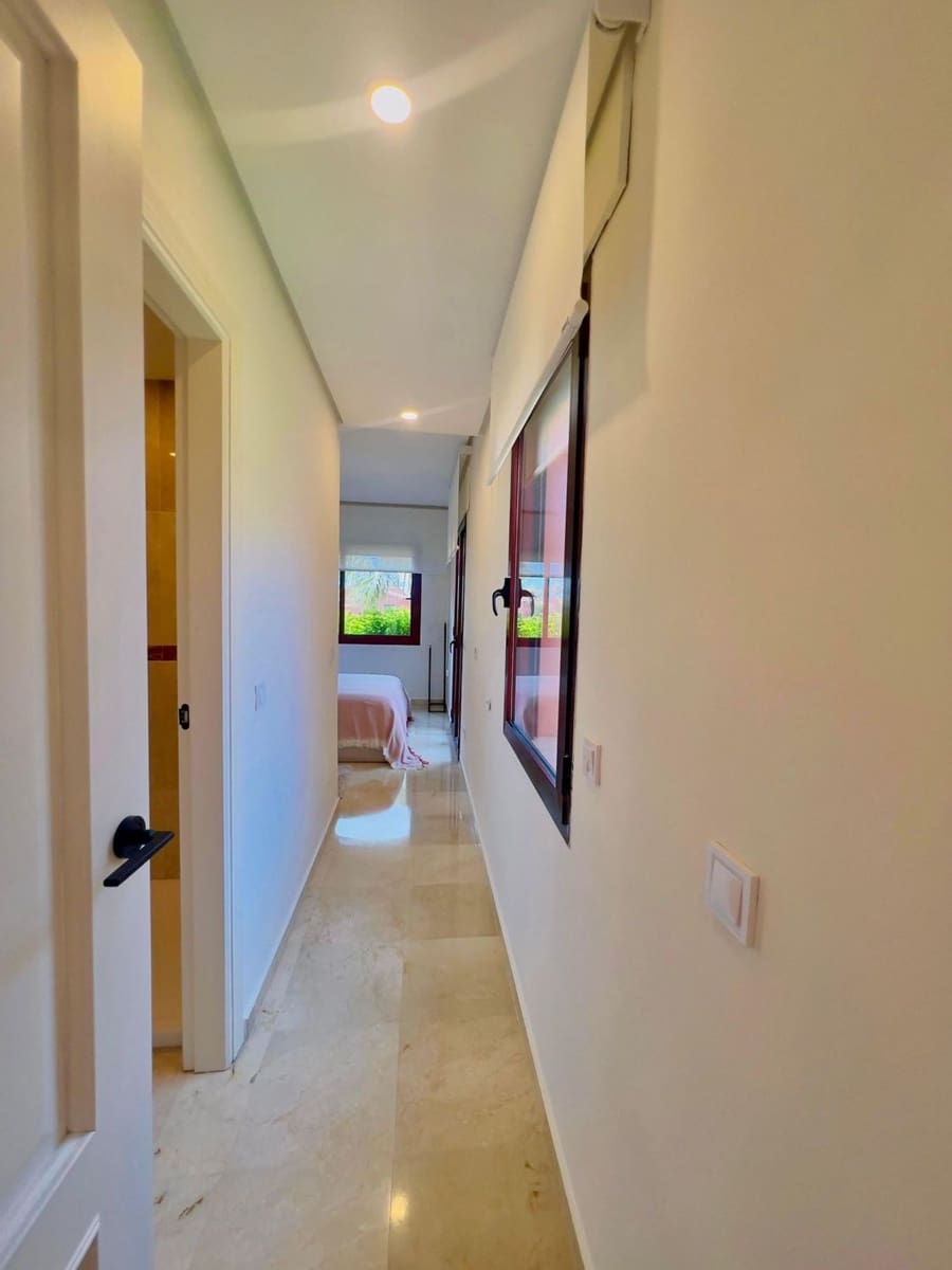 3 soverom Leilighet til leie i Marbella med svømmebasseng garasje - € 11 900 (Ref: 9893723)
