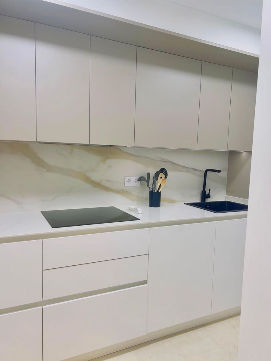 3 soverom Leilighet til leie i Marbella med svømmebasseng garasje - € 11 900 (Ref: 9893723)