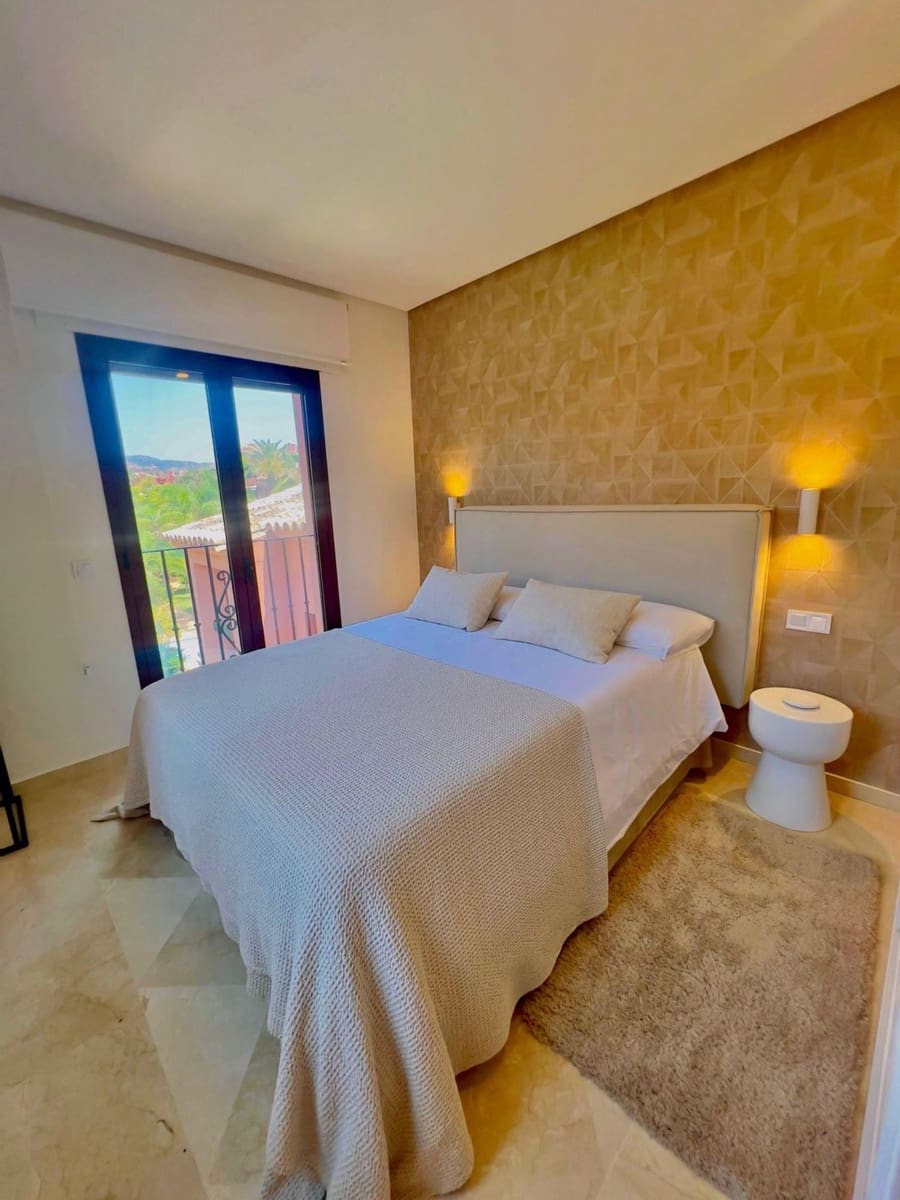 3 soverom Leilighet til leie i Marbella med svømmebasseng garasje - € 11 900 (Ref: 9893723)