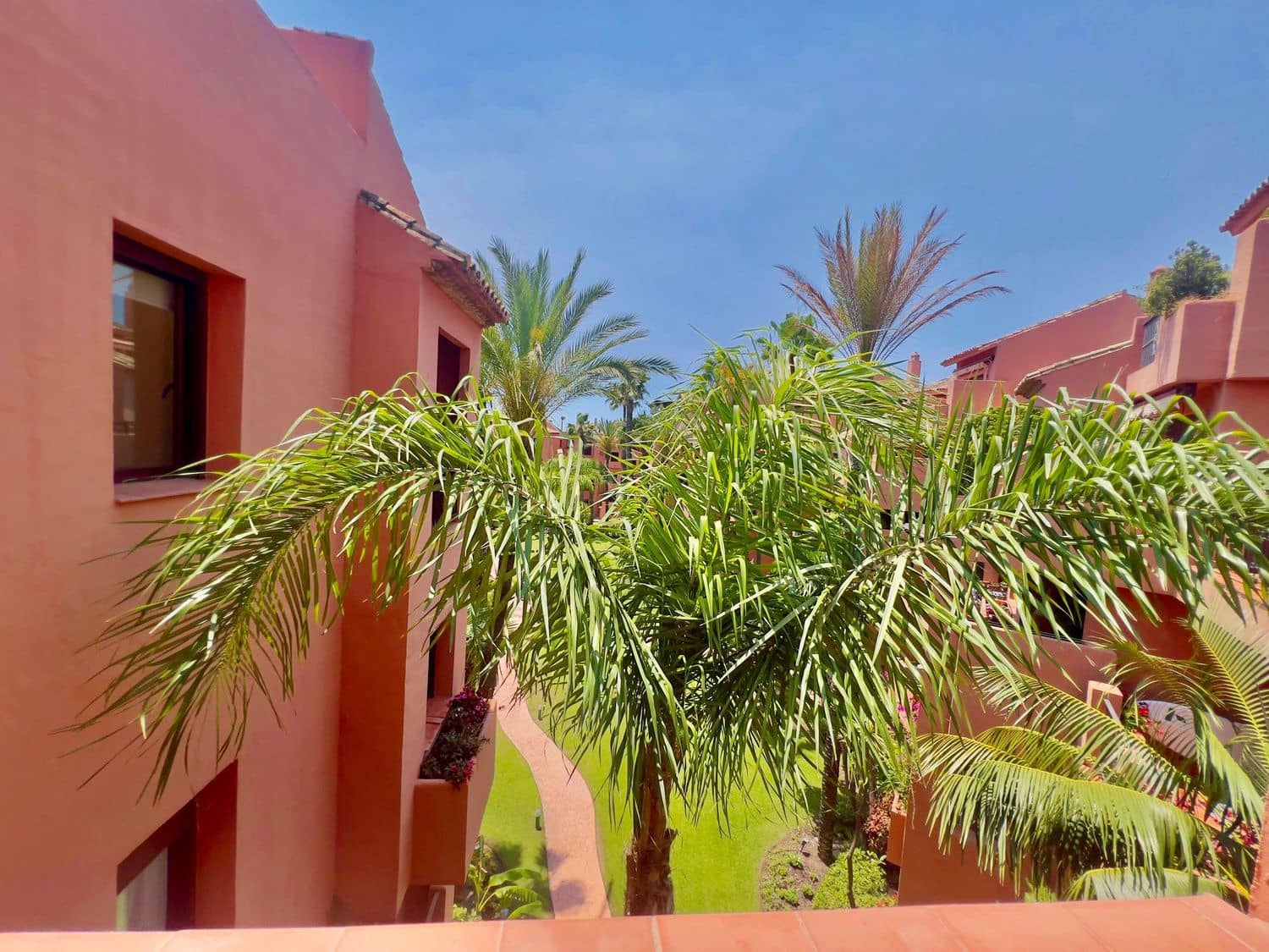 3 soverom Leilighet til leie i Marbella med svømmebasseng garasje - € 11 900 (Ref: 9893723)