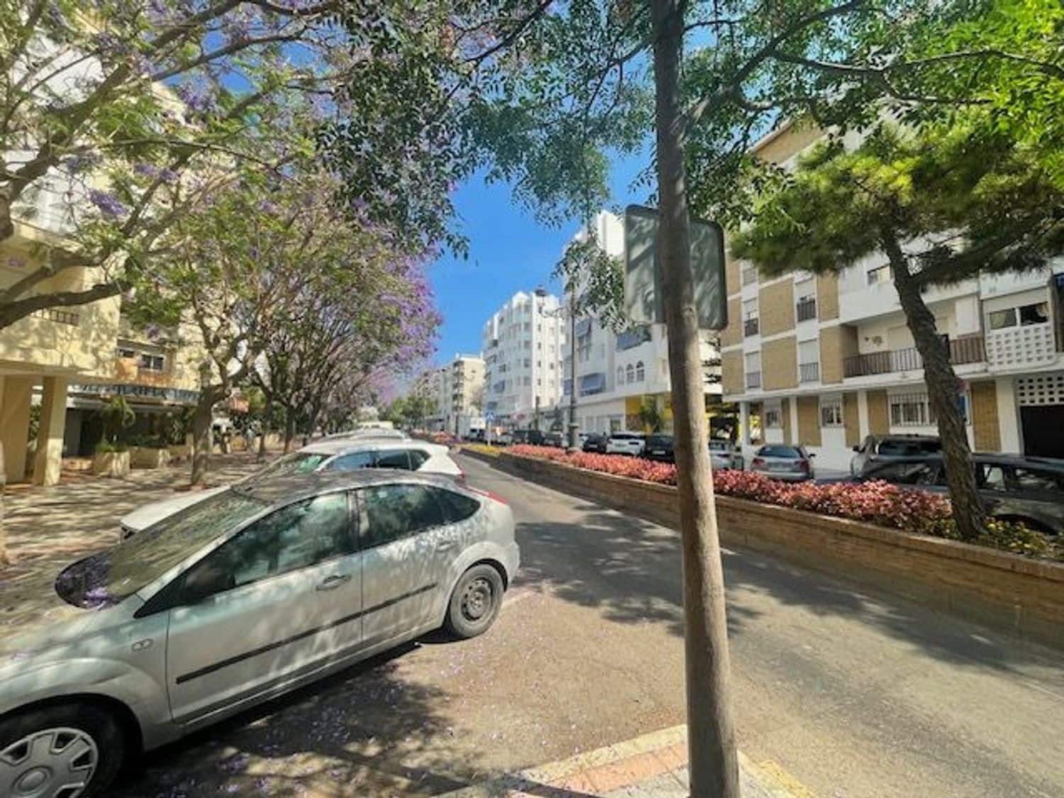 Komercyjne na sprzedaż w Estepona - 415 000 € (Ref: 9895641)