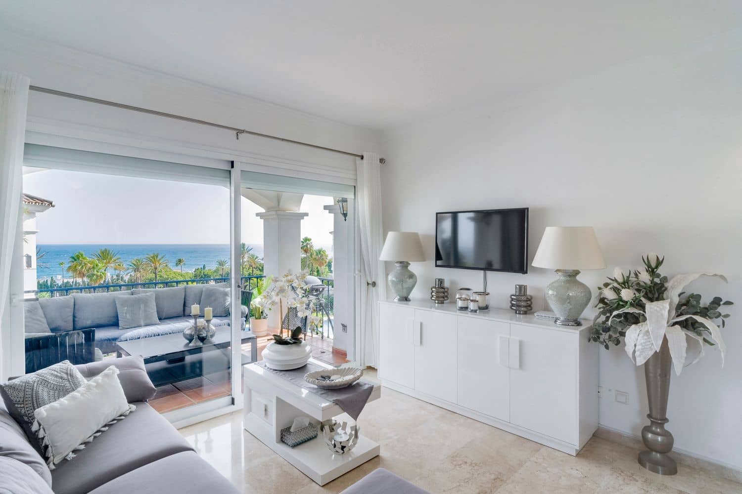 2 makuuhuone Huoneisto myytävänä paikassa Riviera del Sol mukana uima-altaan 
autotalli - 395 000 € (Ref: 9990220)