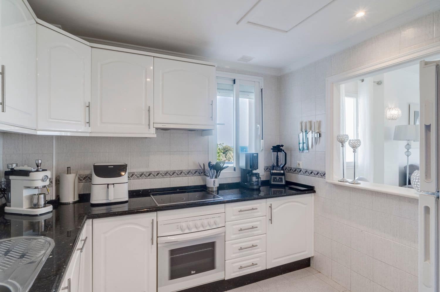 2 makuuhuone Huoneisto myytävänä paikassa Riviera del Sol mukana uima-altaan 
autotalli - 395 000 € (Ref: 9990220)