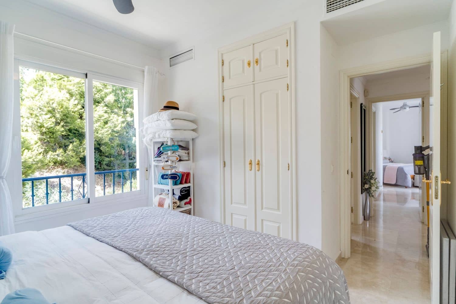 2 makuuhuone Huoneisto myytävänä paikassa Riviera del Sol mukana uima-altaan 
autotalli - 395 000 € (Ref: 9990220)
