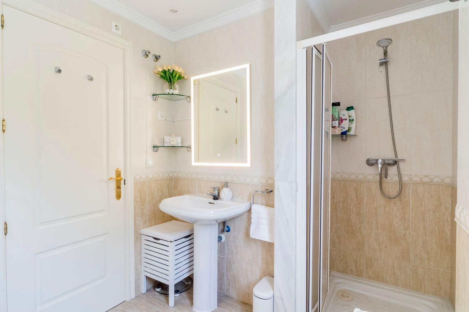 2 makuuhuone Huoneisto myytävänä paikassa Riviera del Sol mukana uima-altaan 
autotalli - 395 000 € (Ref: 9990220)