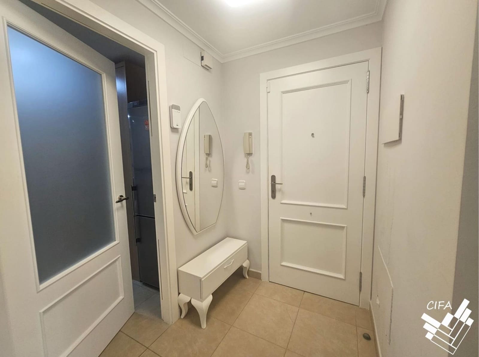 3 slaapkamer Flat te huur in Vinaros met garage - € 900 (Ref: 10009155)