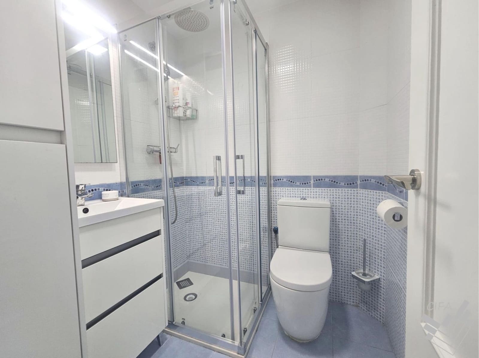 3 slaapkamer Flat te huur in Vinaros met garage - € 900 (Ref: 10009155)