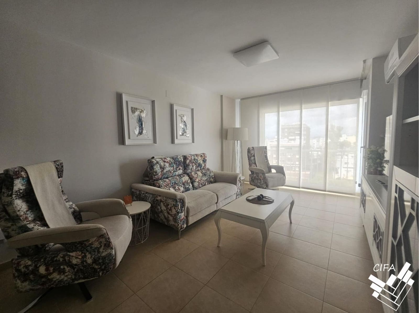 3 slaapkamer Flat te huur in Vinaros met garage - € 900 (Ref: 10009155)