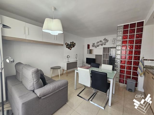 1 slaapkamer Flat te huur in Benicarló - € 700 (Ref: 10009156)
