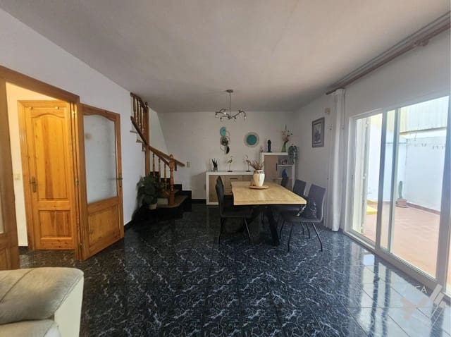 4 Zimmer Haus zu verkaufen in Vinaròs mit Garage - 250.000 € (Ref: 10009157)