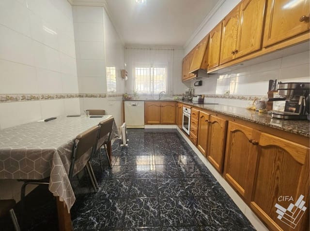 4 Zimmer Haus zu verkaufen in Vinaròs mit Garage - 250.000 € (Ref: 10009157)