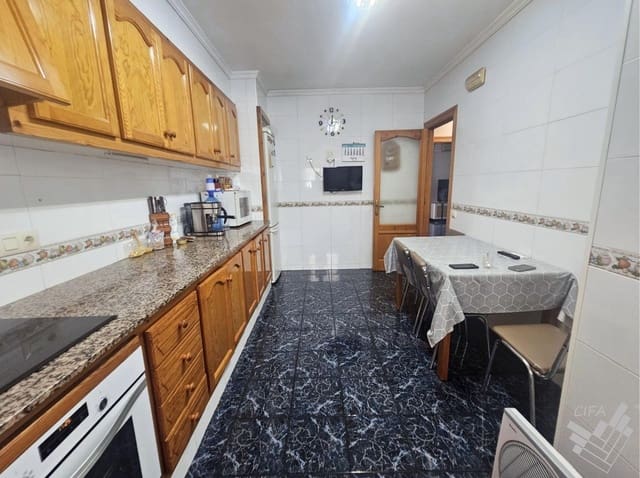 4 Zimmer Haus zu verkaufen in Vinaròs mit Garage - 250.000 € (Ref: 10009157)