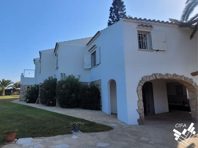 3 soveværelse Villa til salg i Benicarló med swimmingpool garage - € 865.000 (Ref: 10025786)