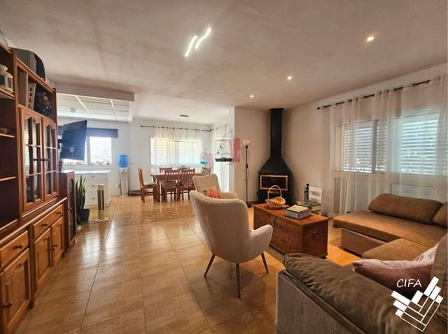 3 sovrum Villa till salu i Alcanar med garage - 294 000 € (Ref: 10032111)