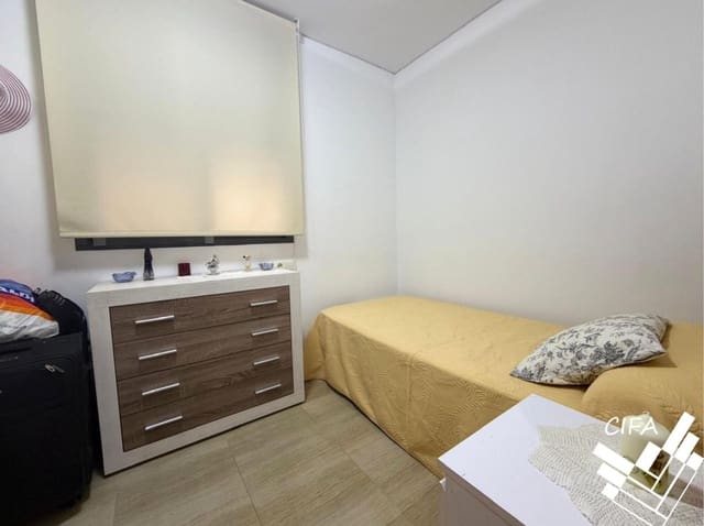 3 bedroom Flat for sale in Vinaròs - € 185,000 (Ref: 10037494)