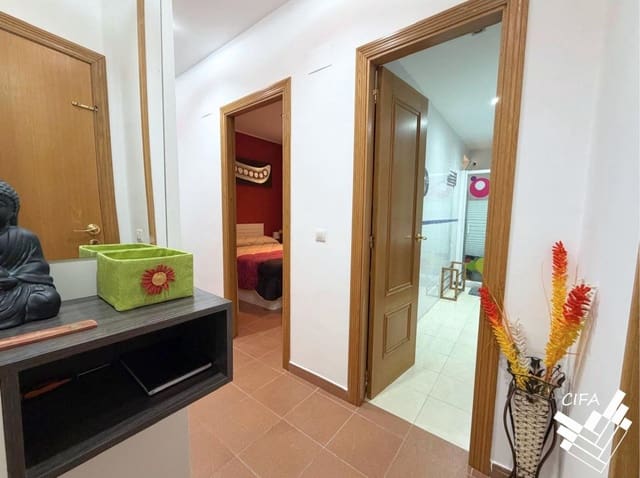 Piso de 2 habitaciones en Vinaròs en alquiler con piscina garaje - 600 € (Ref: 10044875)