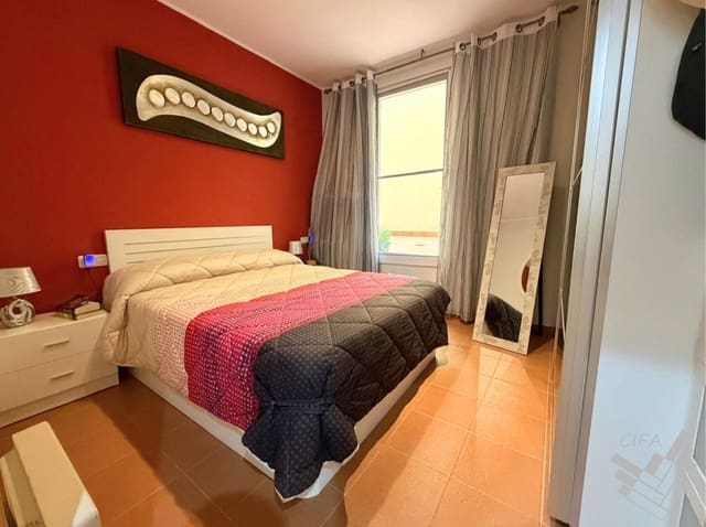 Piso de 2 habitaciones en Vinaròs en alquiler con piscina garaje - 600 € (Ref: 10044875)