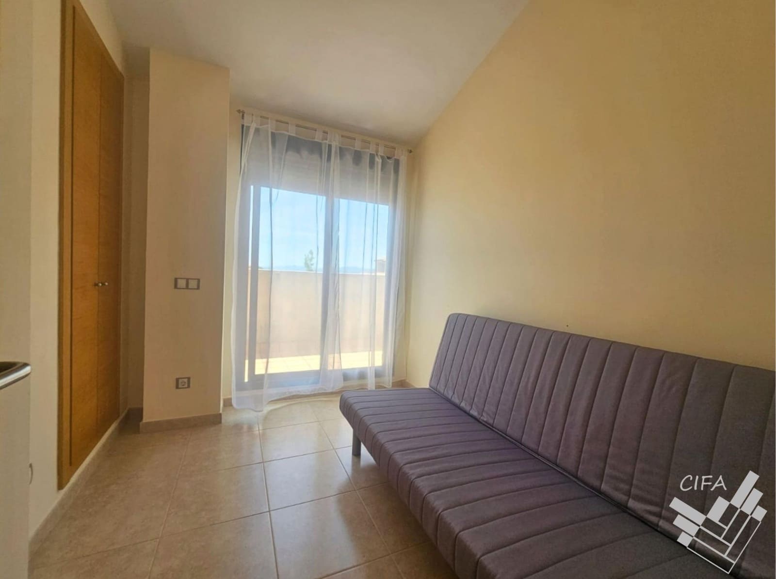 3 soverom Leilighet til leie i Sant Jordi med svømmebasseng garasje - € 750 (Ref: 10086247)