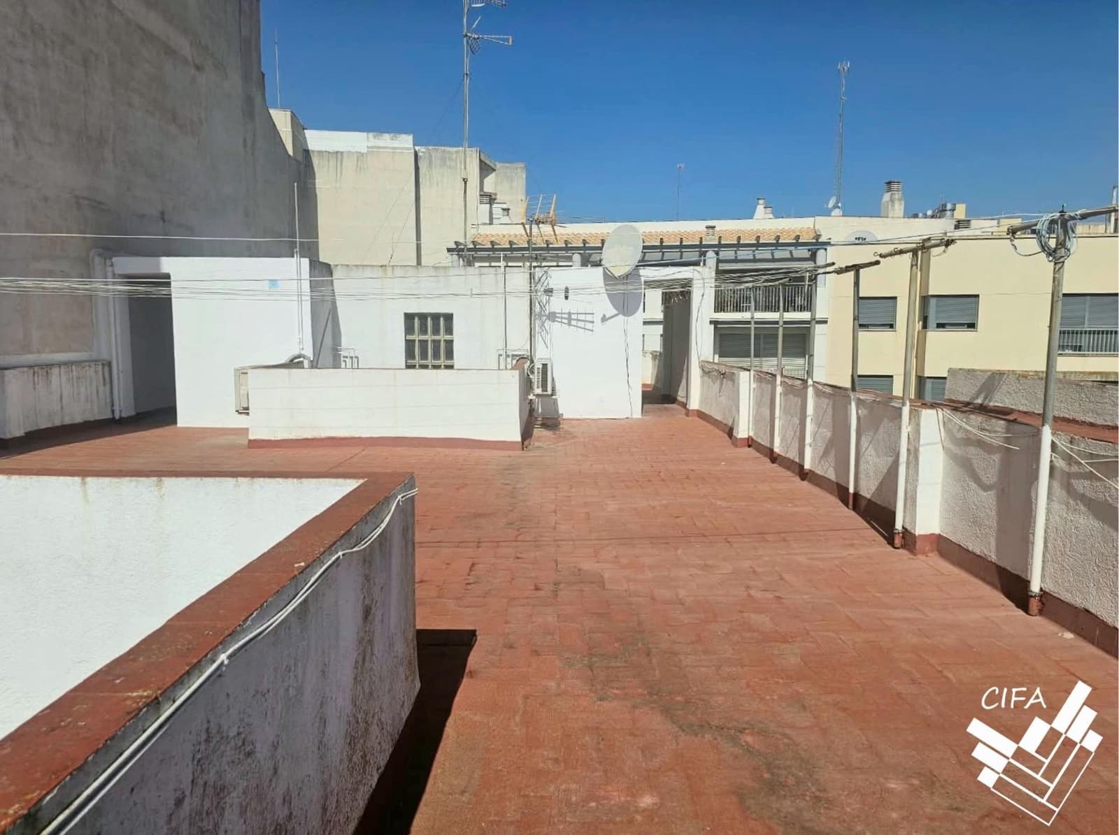 3 bedroom Flat for sale in Vinaros - € 125,000 (Ref: 10115937)