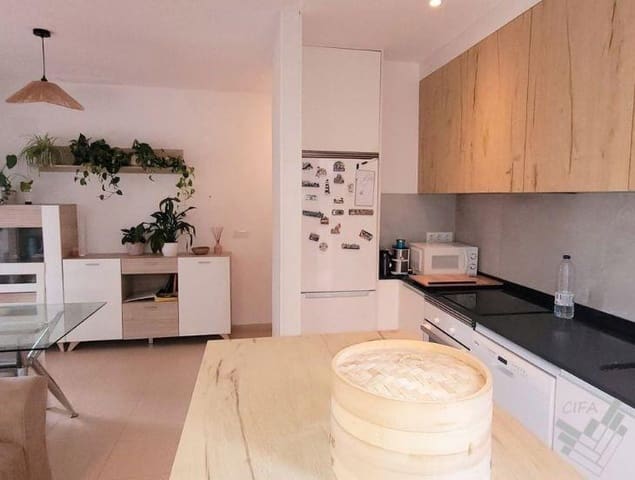 2 soverom Leilighet til salgs i Vinaròs med svømmebasseng garasje - € 173 000 (Ref: 10142673)