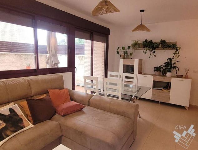 2 soverom Leilighet til salgs i Vinaròs med svømmebasseng garasje - € 173 000 (Ref: 10142673)
