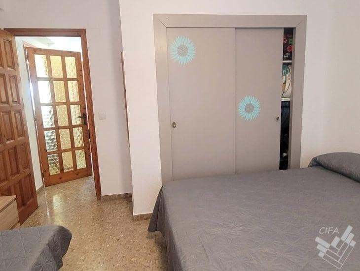3 bedroom Flat for sale in Vinaros - € 155,000 (Ref: 10166732)