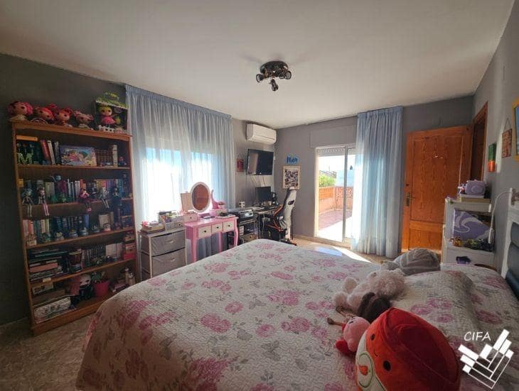 3 slaapkamer Villa te koop in Vinaros met zwembad garage - € 399.000 (Ref: 10174021)
