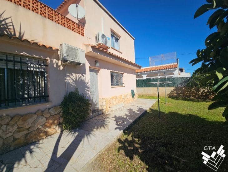 3 slaapkamer Villa te koop in Vinaros met zwembad garage - € 399.000 (Ref: 10174021)