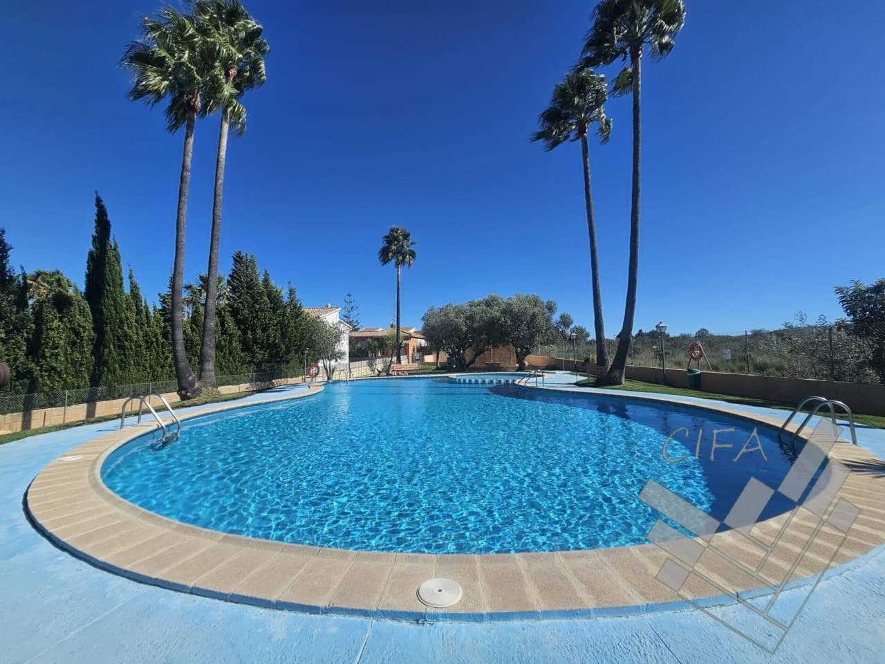 4 soveværelse Semi-Rækkehus til salg i Peniscola med swimmingpool - € 236.000 (Ref: 8560961)