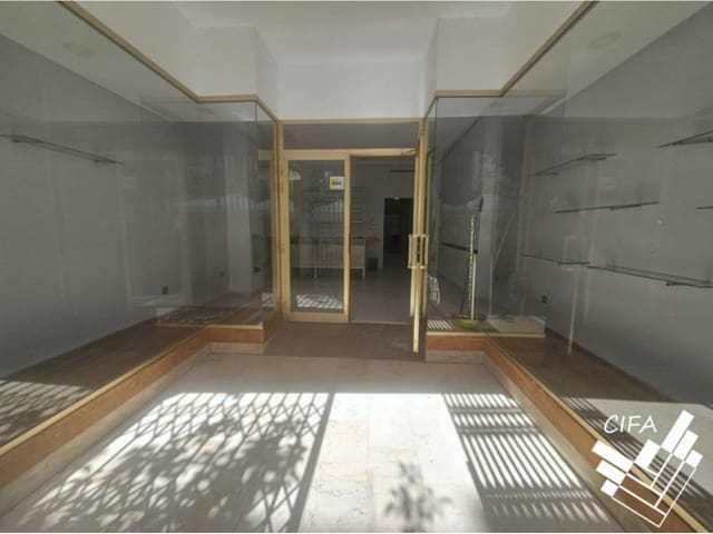 Commercieel te huur in Vinaròs - € 850 (Ref: 9184960)