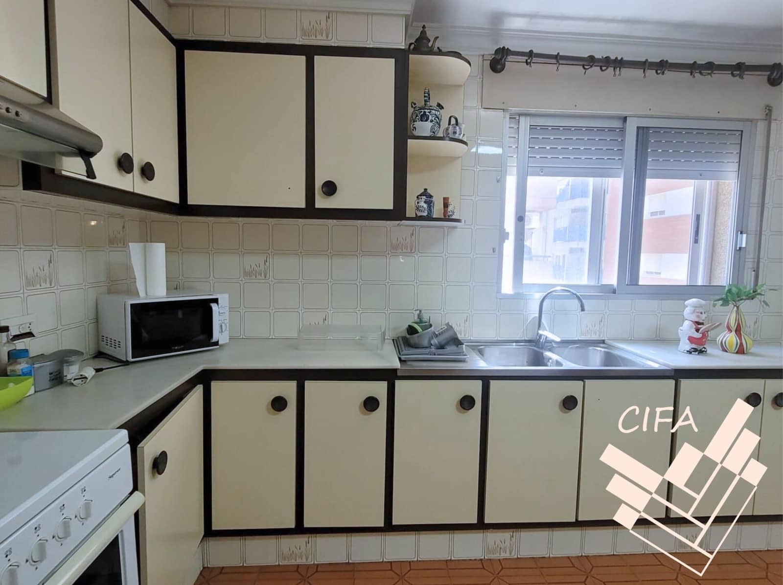 5 slaapkamer Flat te koop in Vinaros - € 180.000 (Ref: 9379463)