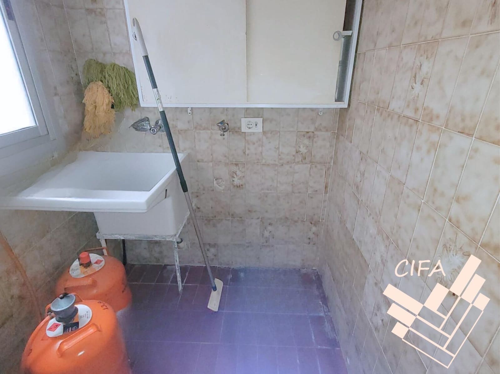 5 slaapkamer Flat te koop in Vinaros - € 180.000 (Ref: 9379463)