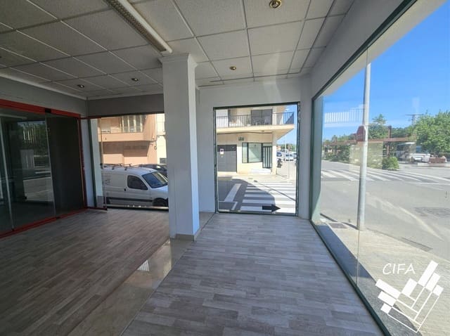 Commercial for sale in Vinaròs - € 220,000 (Ref: 9379470)