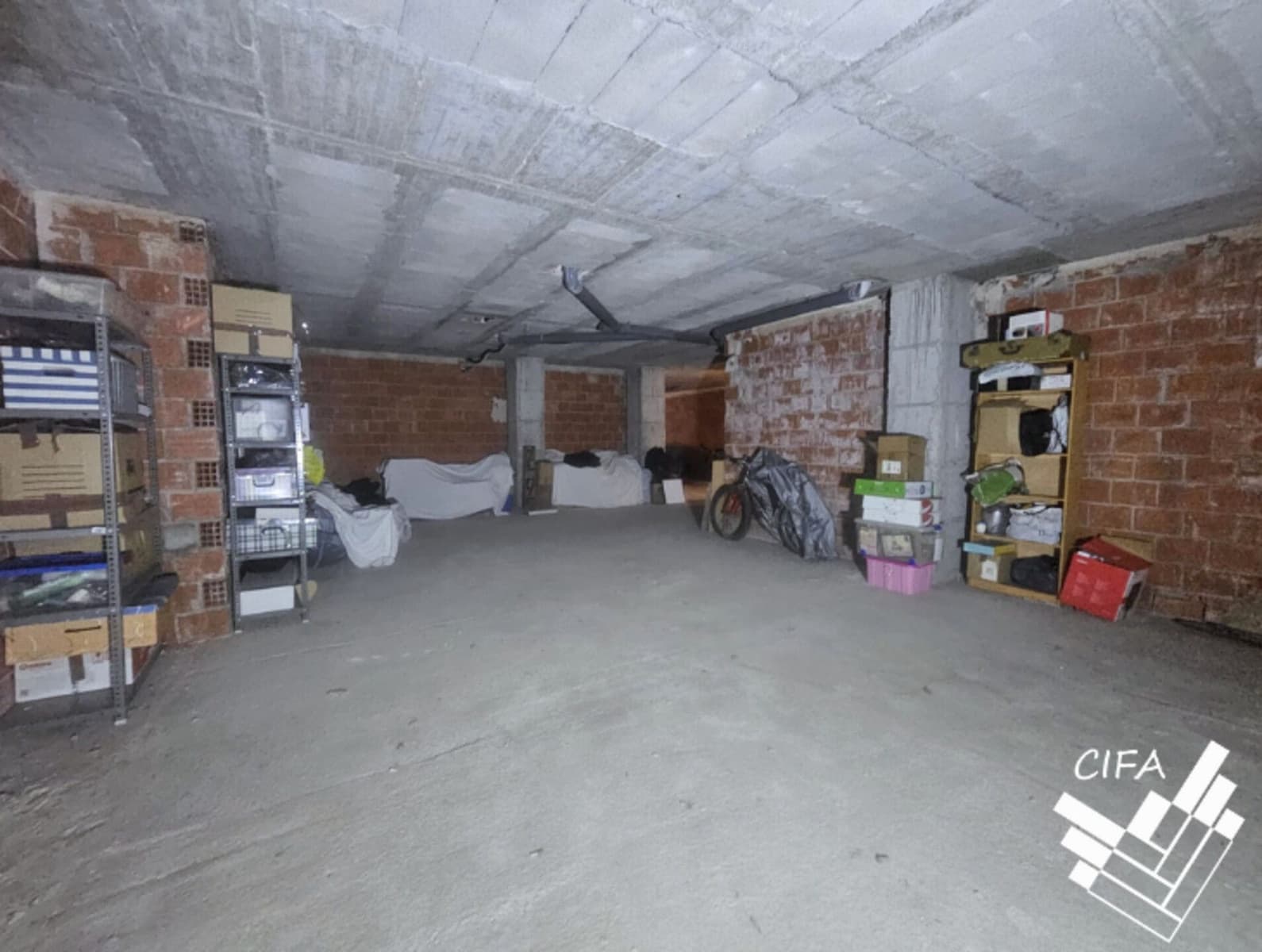 Commercial for sale in Vinaros - € 245,000 (Ref: 9379471)