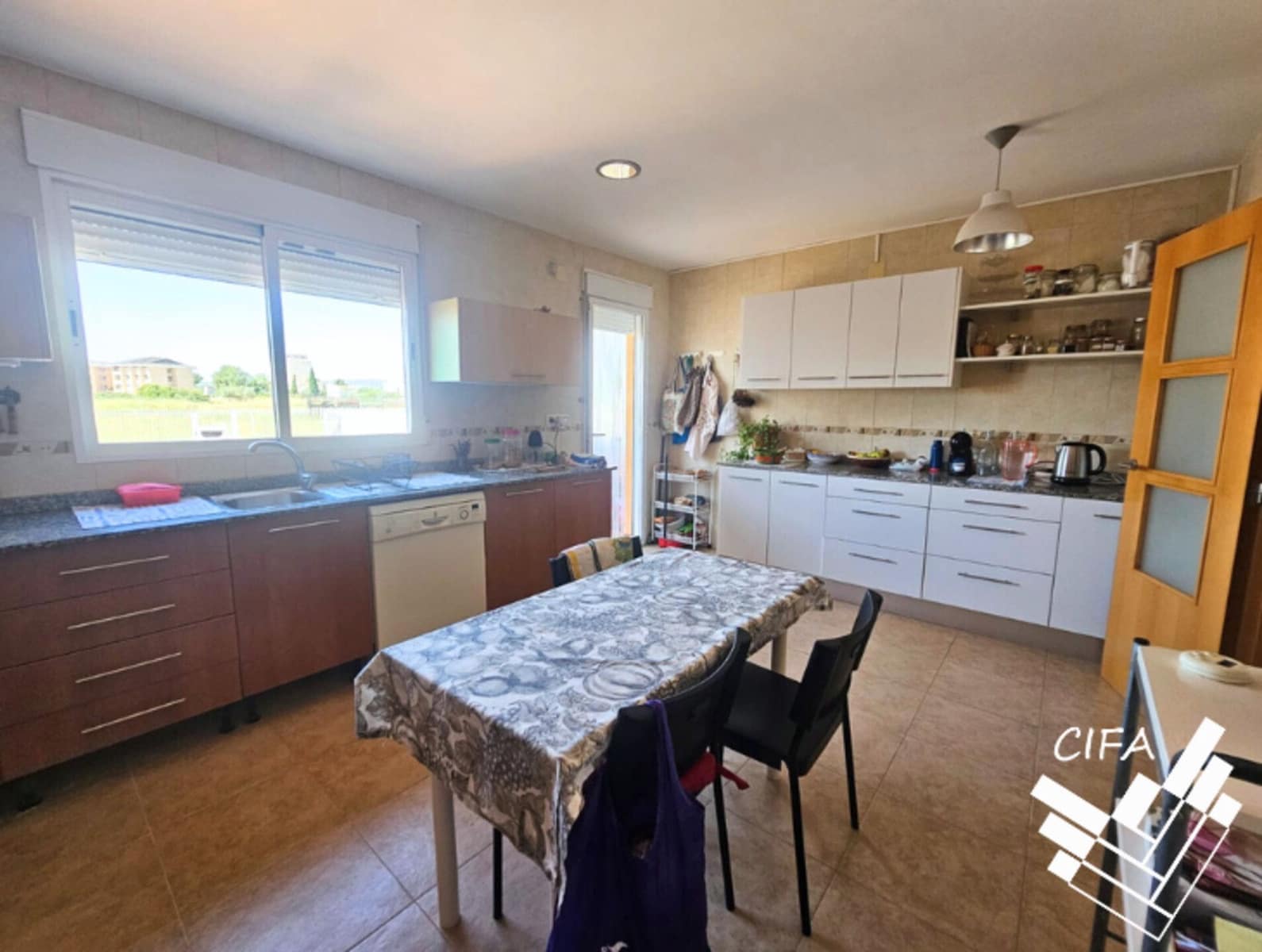 4 sovrum Radhus till salu i Sant Mateu med garage - 198 000 € (Ref: 9379475)